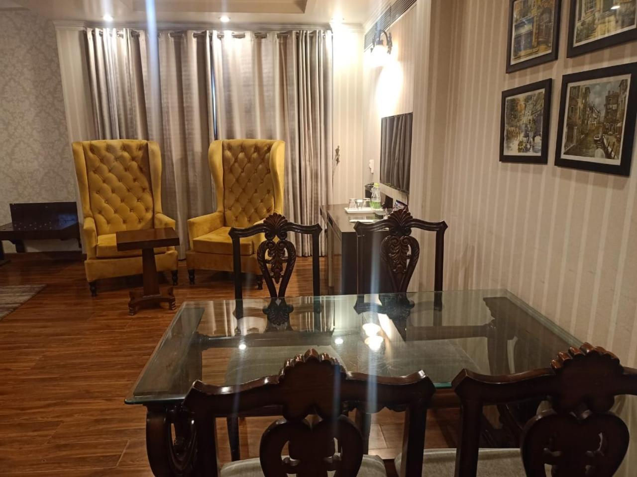 Rockland Hotel, C.R Park Νέο Δελχί Εξωτερικό φωτογραφία